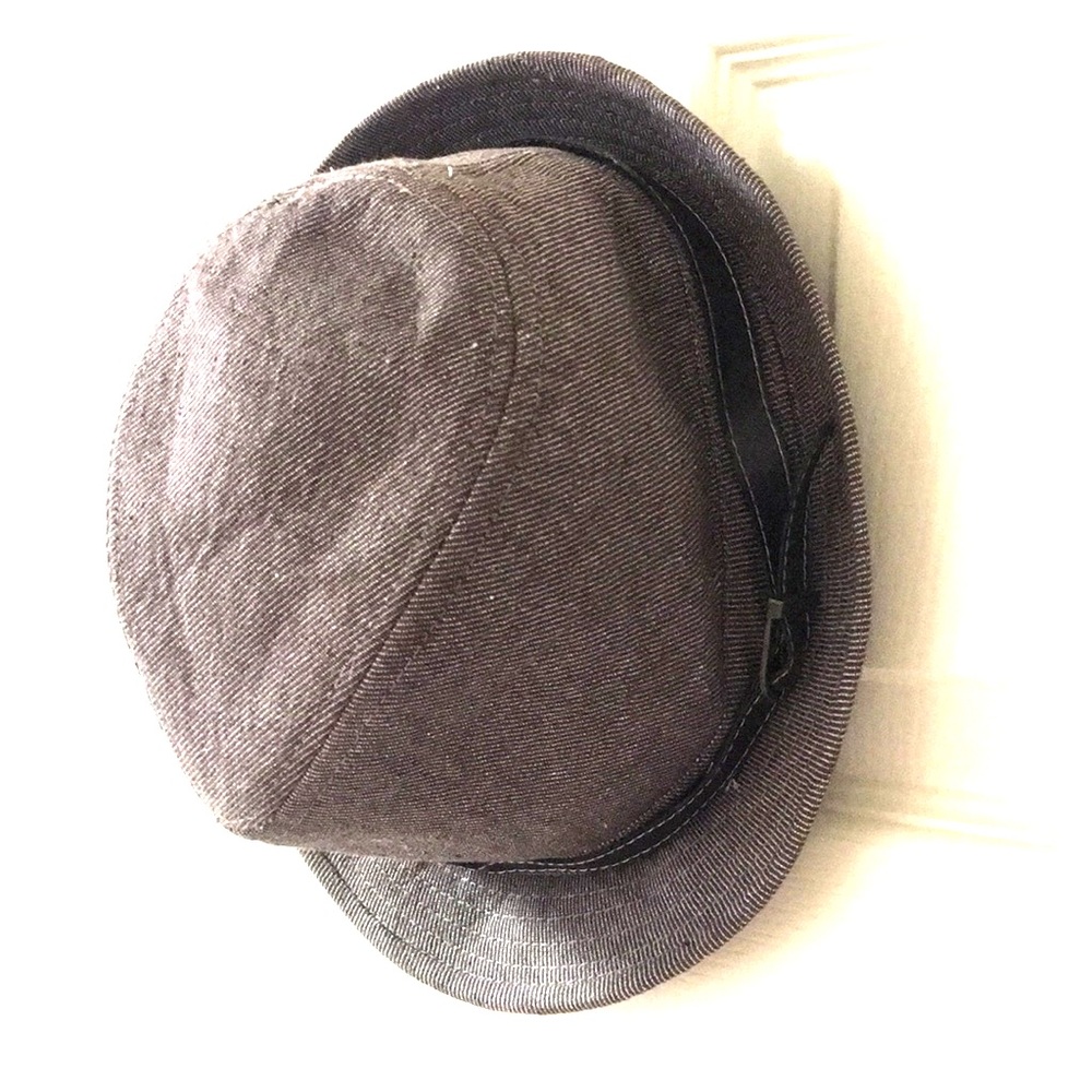 Retro hat